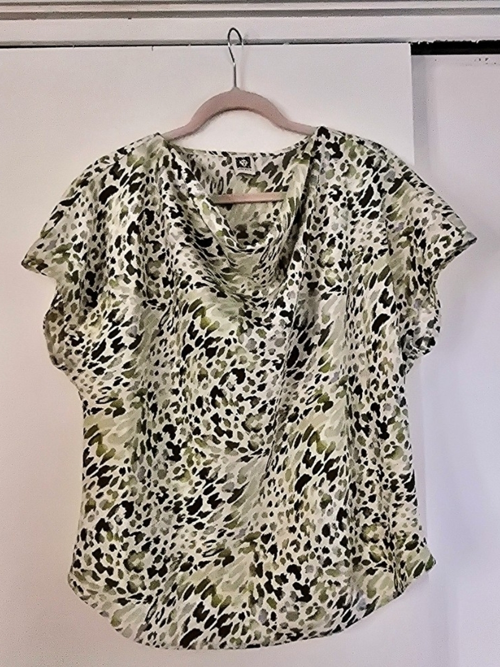 Anne Klein Green Animal Print Cowl Neck Short Sleeve Blouse Top Sz L